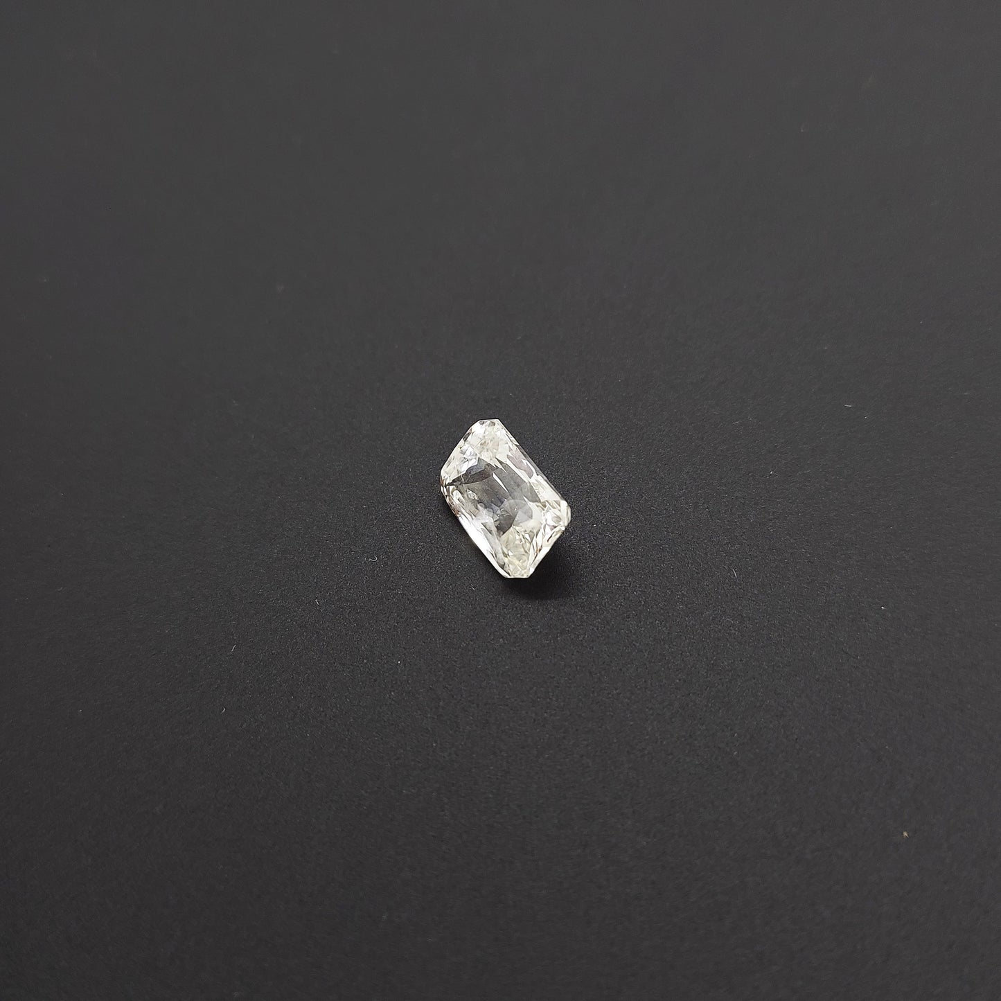 Natural Unheated White Sapphire | 7.70cts