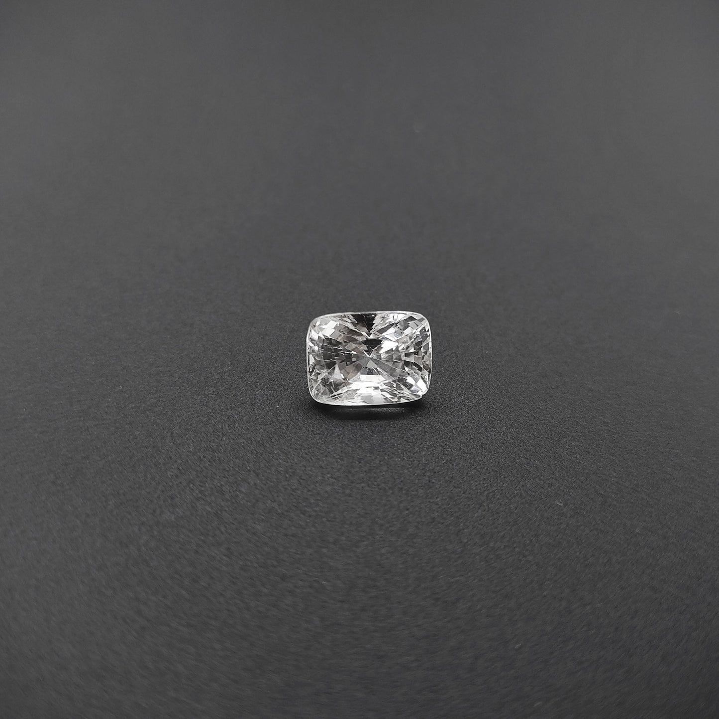 Natural Unheated White Sapphire | 5.88cts